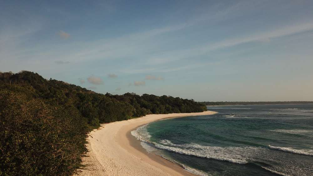 Pantai Parang Ireng